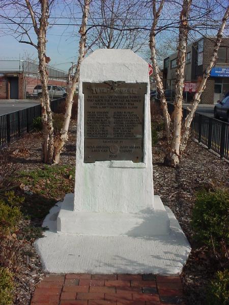 Zoom on the image : College Point War Memorial